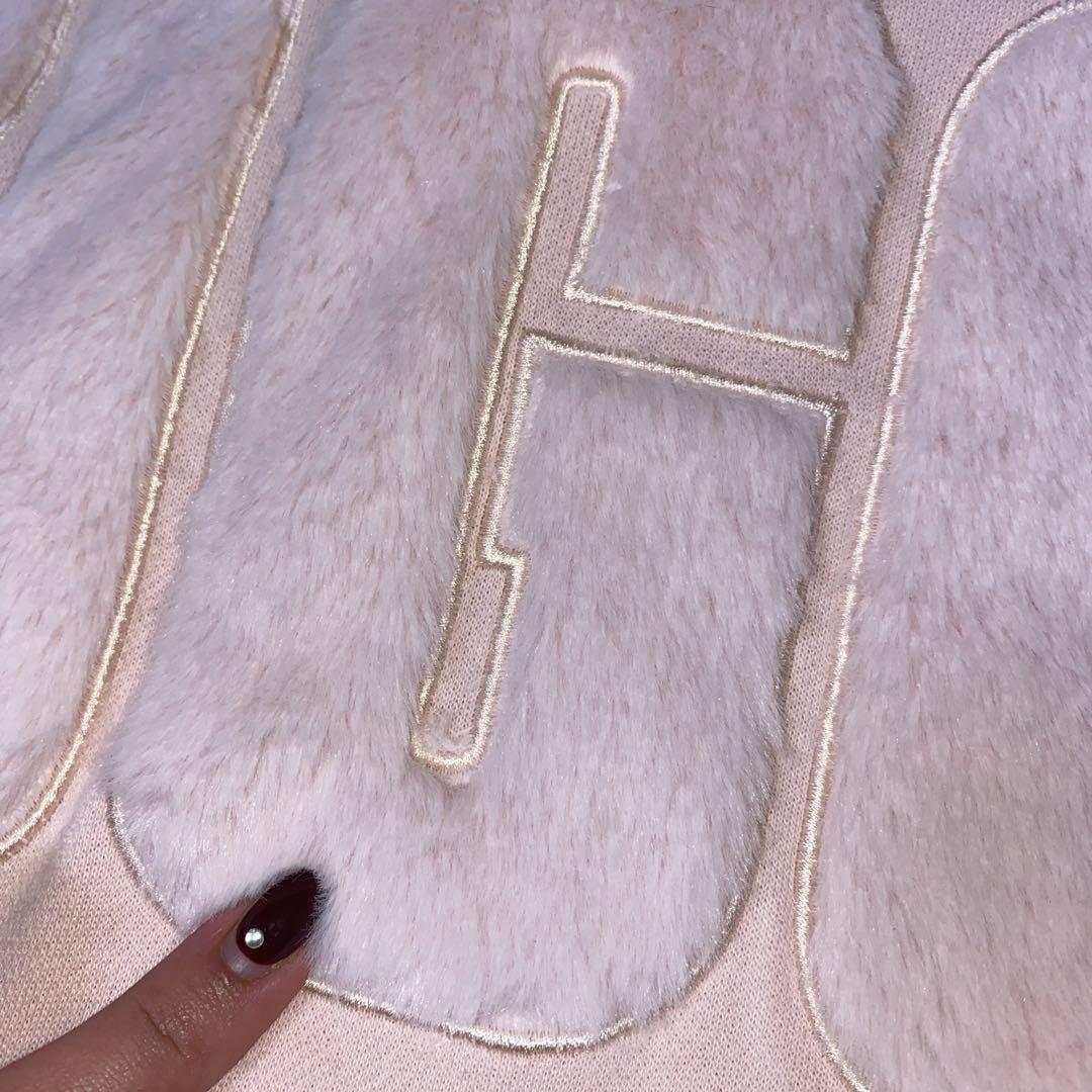UGG ピンク フリースパーカー