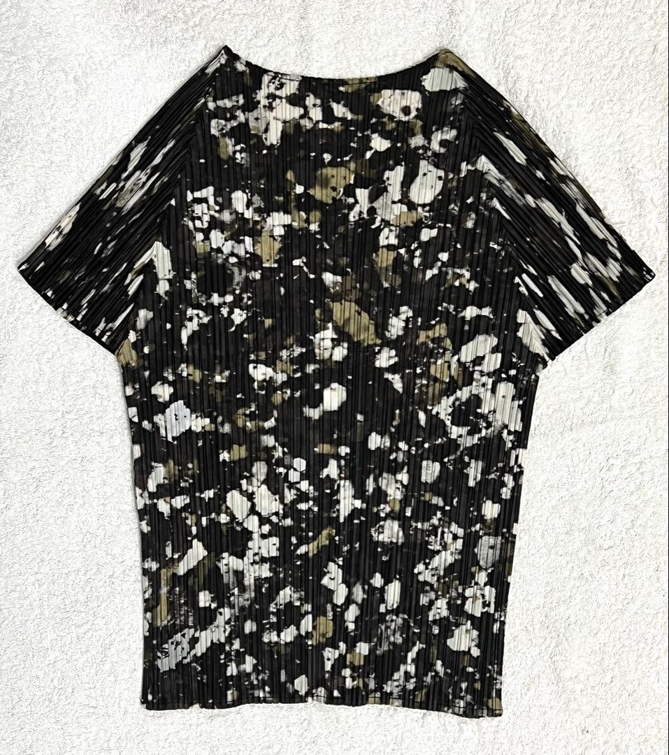 PLEATS PLEASE イッセイミヤケ 半袖シャツ Mサイズ相当 PLEATS PLEASE イッセイミヤケ 半袖シャツ Mサイズ相当