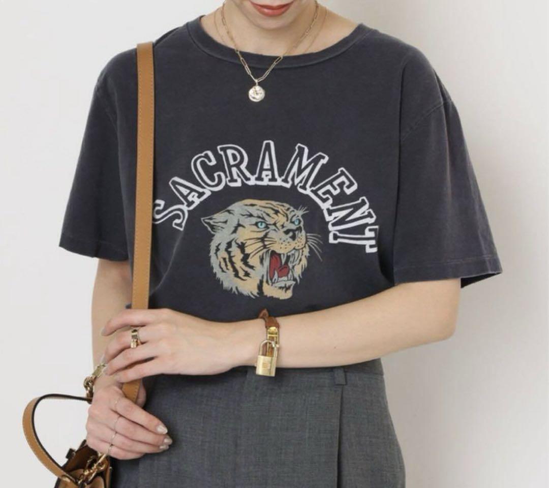 MUSU de Deuxieme ClasseレミレリーフTIGER T シャツ