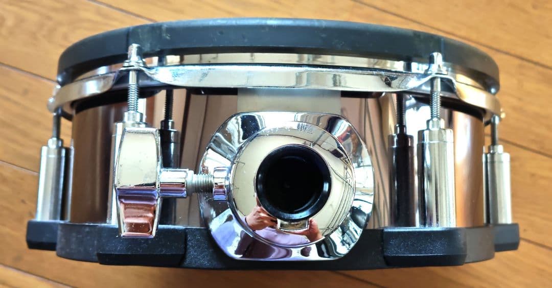 V-Drums V-Pad PD-108 ① V-Drums V-Pad PD-108 ①