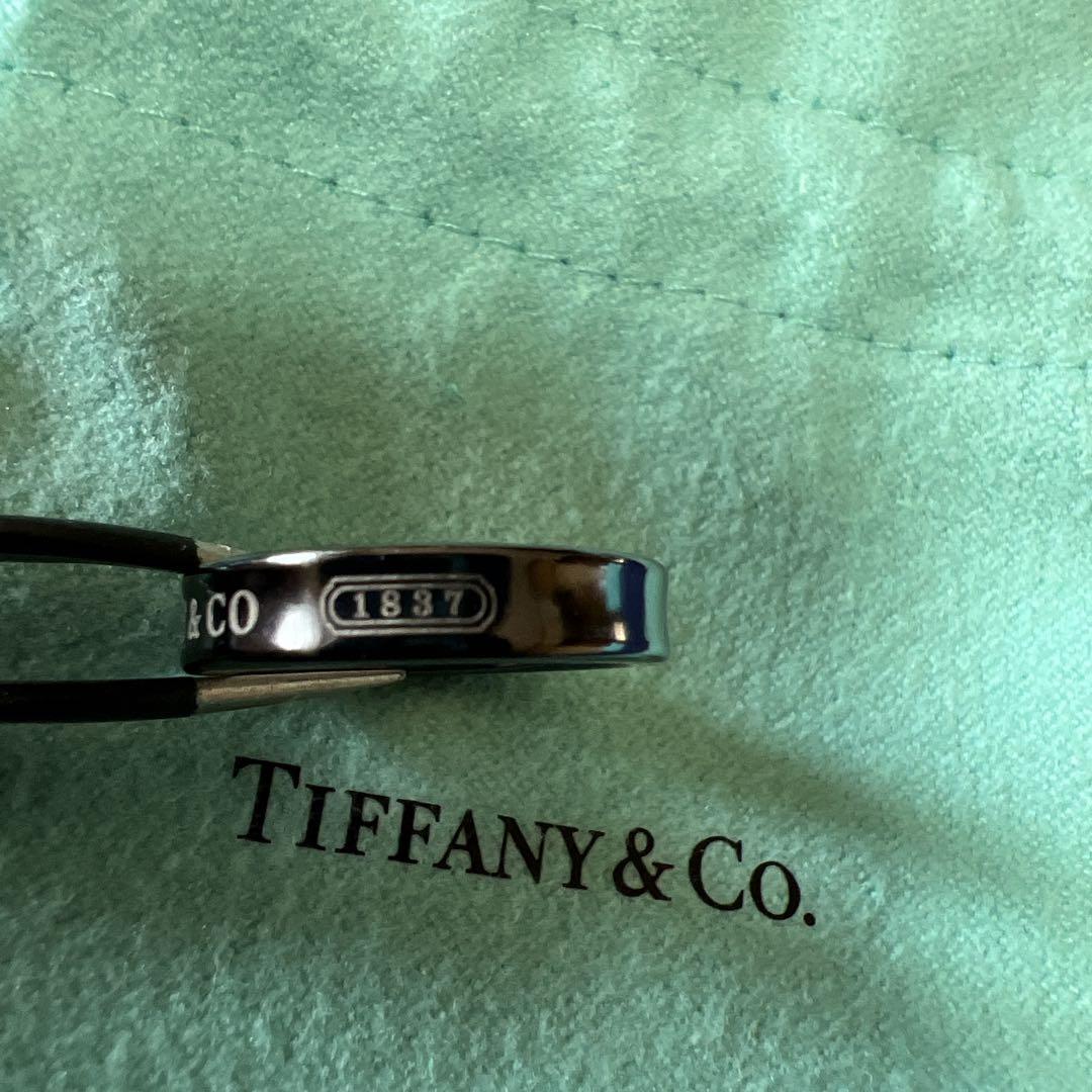 Tiffany & Co. 1837 ブラックチタンリング