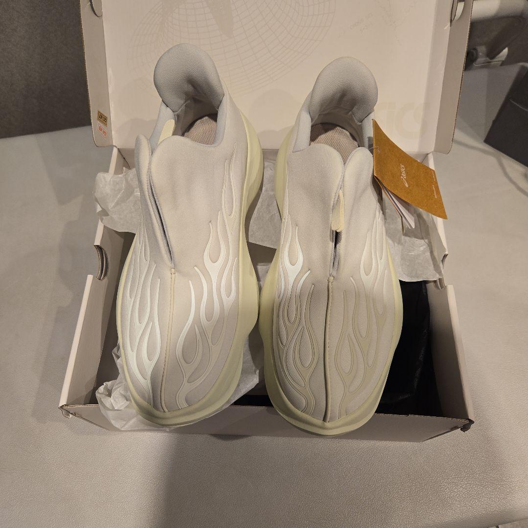Asics One White ONE OK ROCK Taka着用モデル