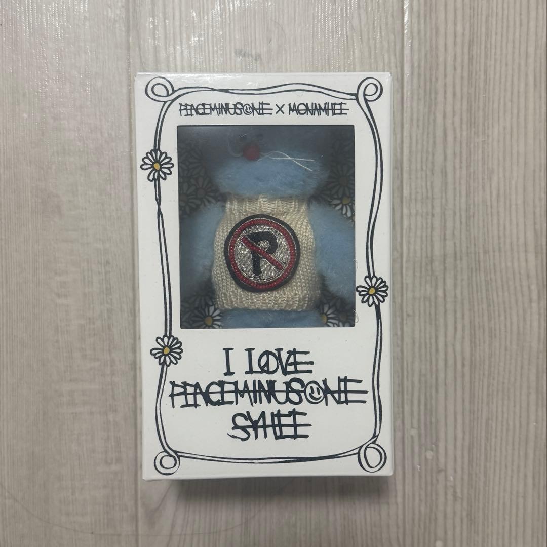 peaceminusone × MONAMHEE モナムヒ キーホルダー