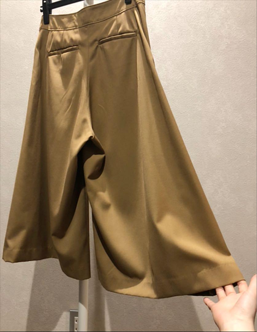 最終お値下げ☆匿名配送☆美シルエット☆サイドプリーツガウチョパンツ - メルカリ 最終お値下げ☆匿名配送☆美シルエット☆サイドプリーツガウチョパンツ - メルカリ