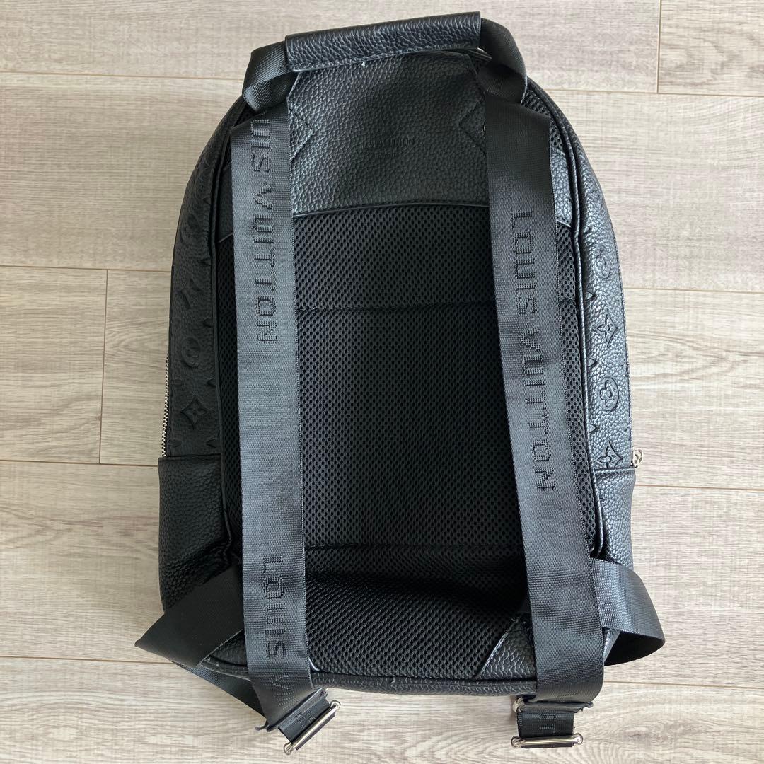 リュック目立った傷や汚れなし