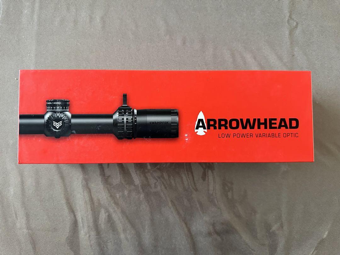 Swampfox Arrowhead- 1-6x24 実物ショートスコープ