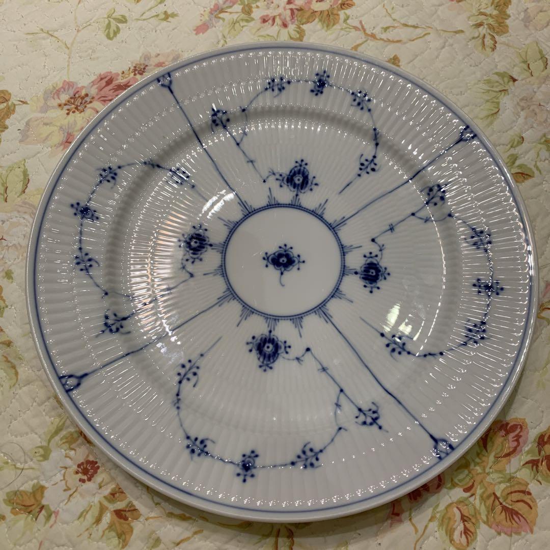 ブルーフルーテッド フルレース プレート 25cm|ロイヤル