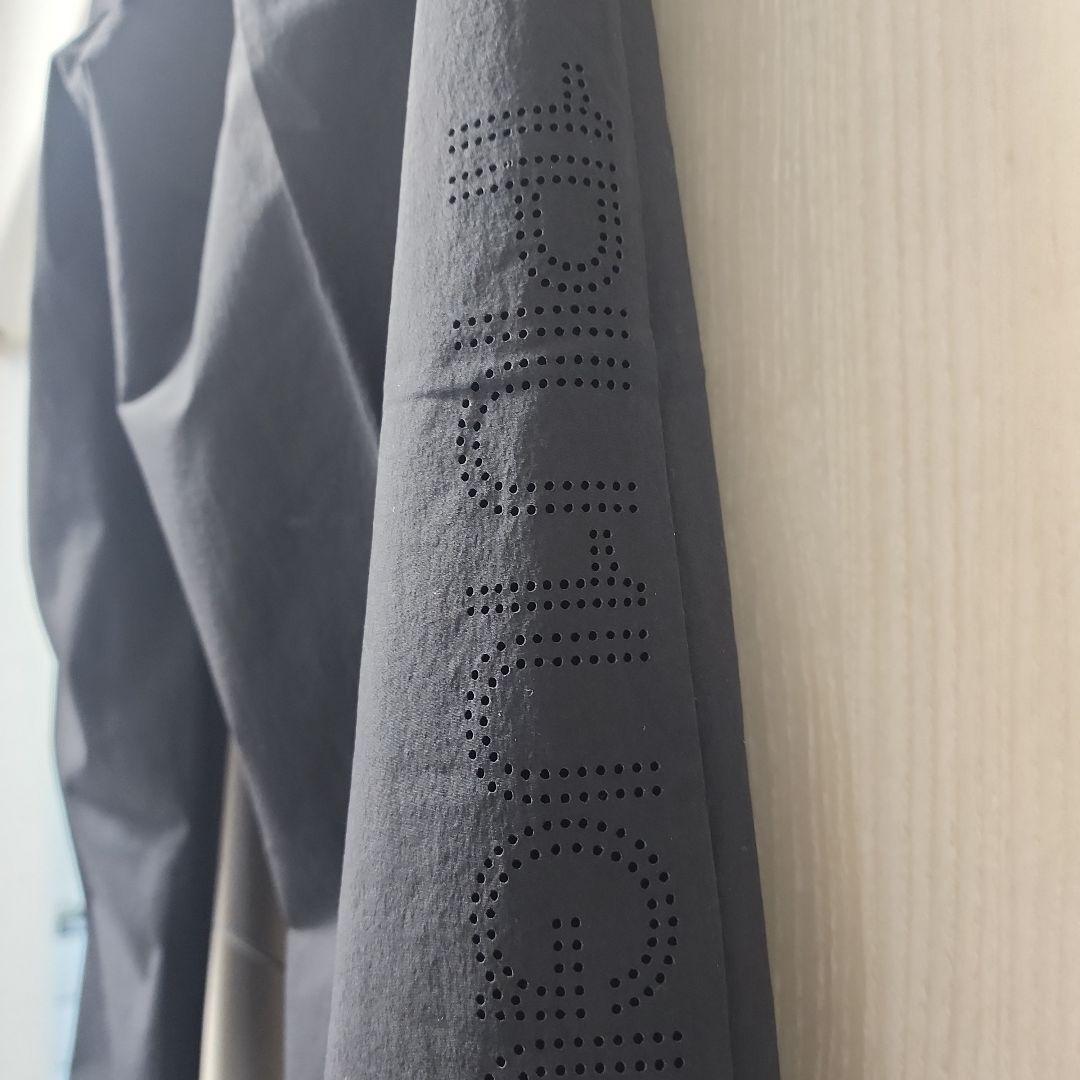 1PIU1UGUALE3 　刺繍ロゴ入りスリムフィットパンツ　スラックス　黒
