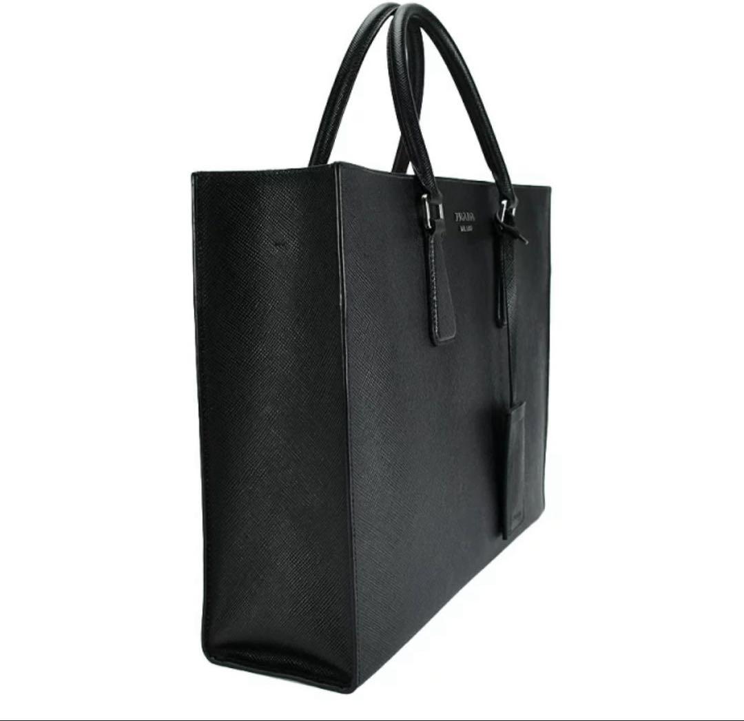 超美品 価格交渉ok PRADA ビジネスバッグ サフィアーノレザー