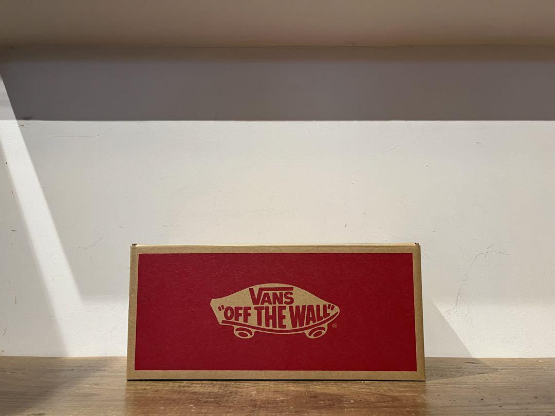 VANS AUTHENTIC オールブラック US正規品 赤箱 27.5cm