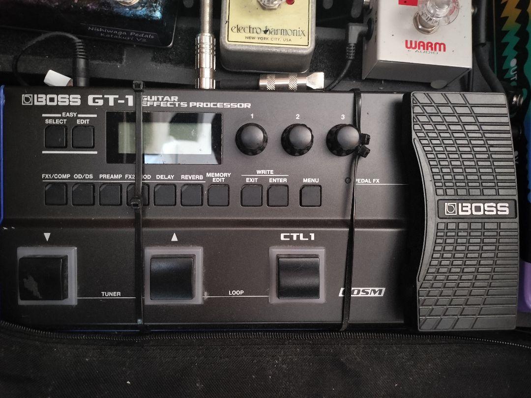 BOSS GT-1マルチエフェクター　箱付き