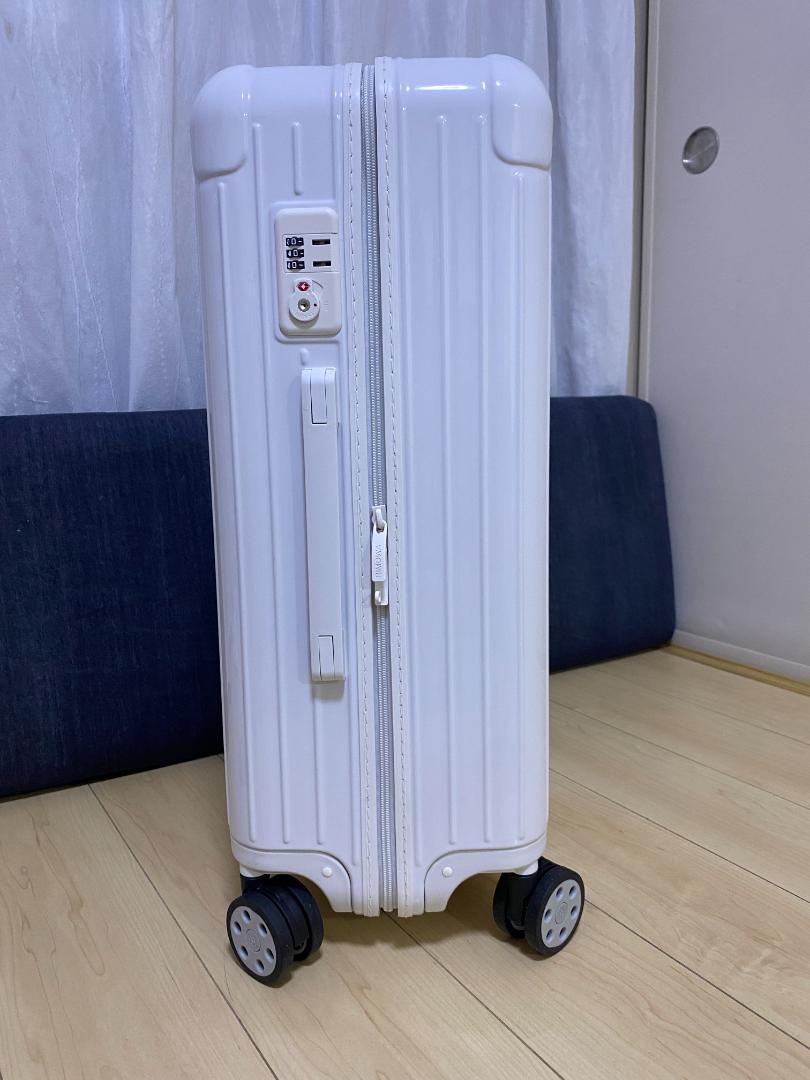 リモワのスーツケース中古