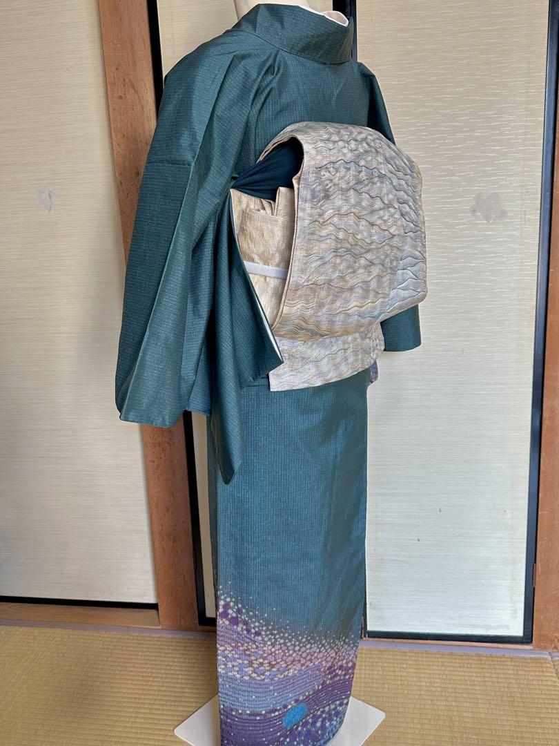 【 ほぼ新品 】本場大島紬 おぼろ染め訪問着★雪輪に桜模様★幻想的な絞り