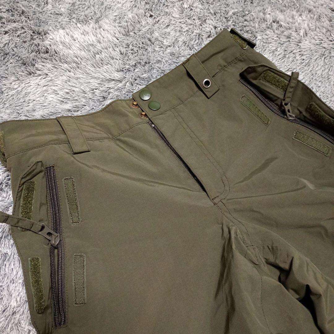美品　バートン　スキーウェア　Lサイズ　スノボウェア　上下セット　BURTON
