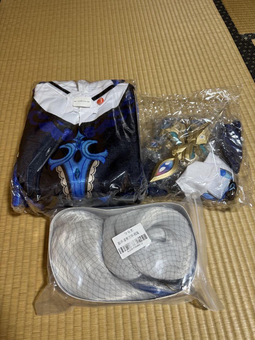未使用 ヌヴィレット　コスプレ　衣装一式 ウィッグ付き 原神