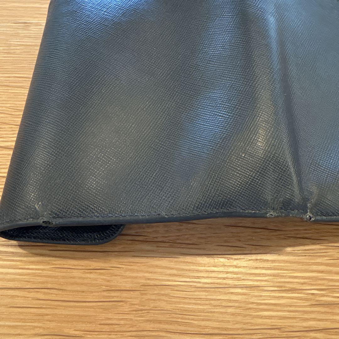 たけぽん様　PRADA ブラック 二つ折り財布　箱付き