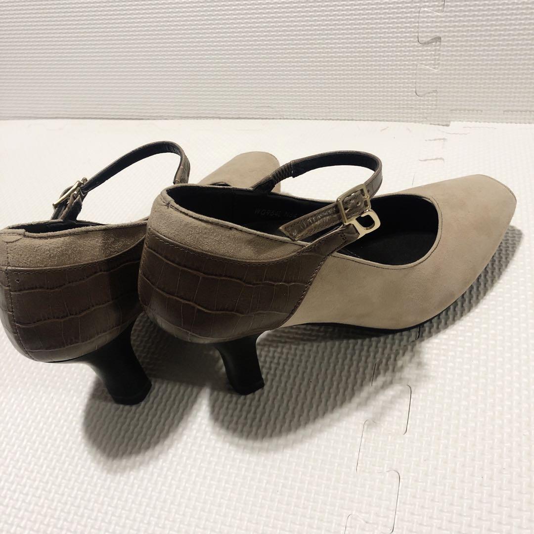 未使用級asicsGIROスエードパンプス　ベージュ日本製22.5EE 未使用級asicsGIROスエードパンプス ベージュ日本製22.5EE