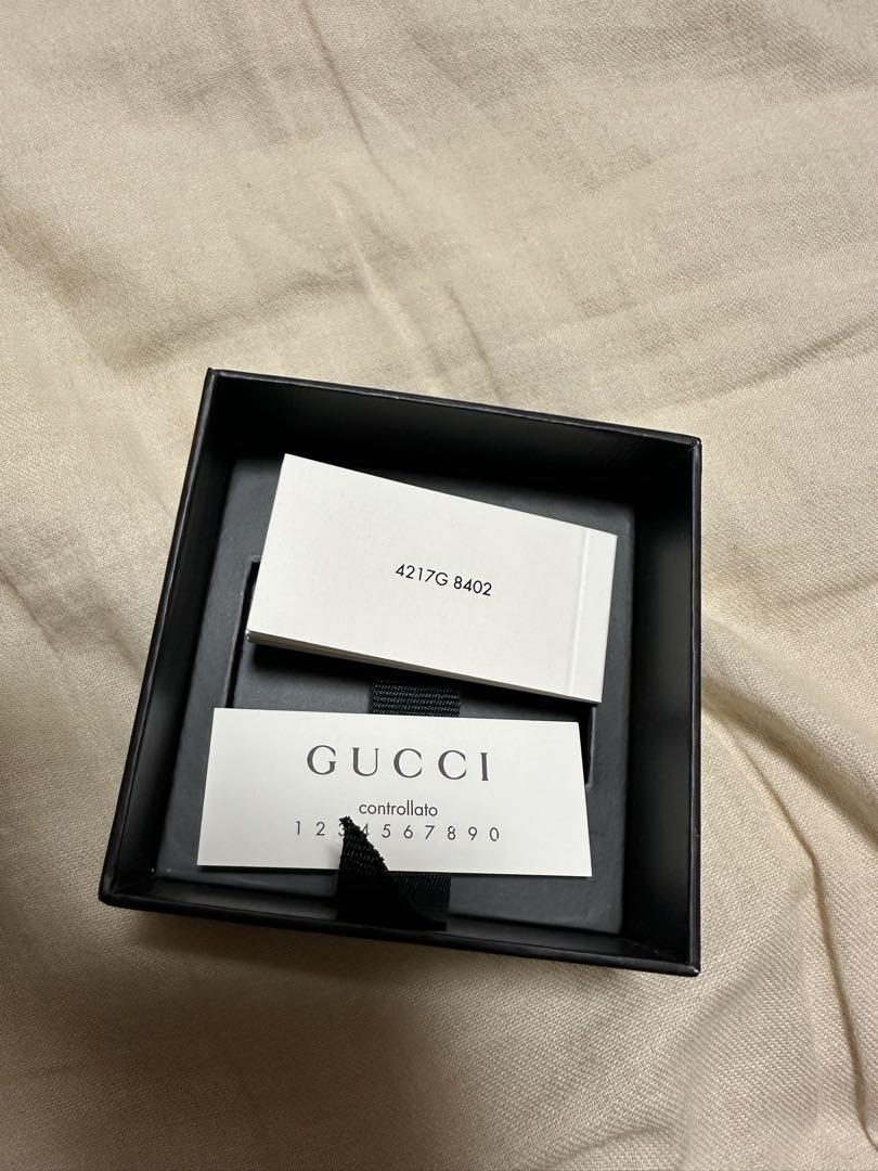 GUCCI シルバーピアス 箱・ポーチ付き　4217G8402
