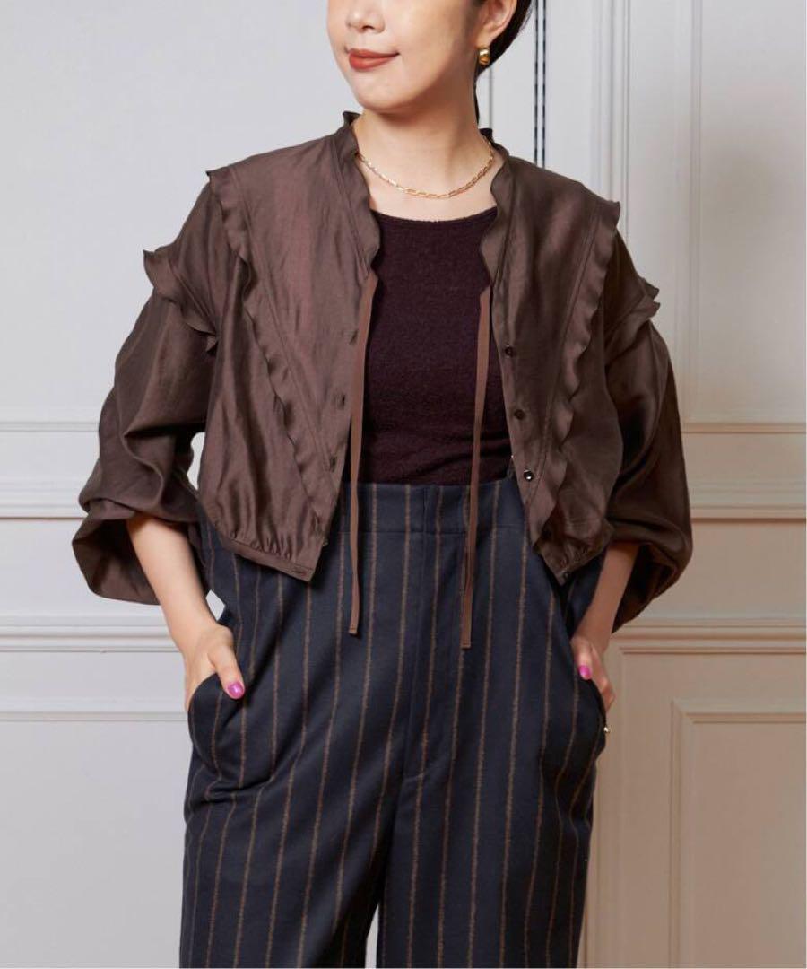 IENA.LA.BOUCLE 〈ローンフリルブラウス〉