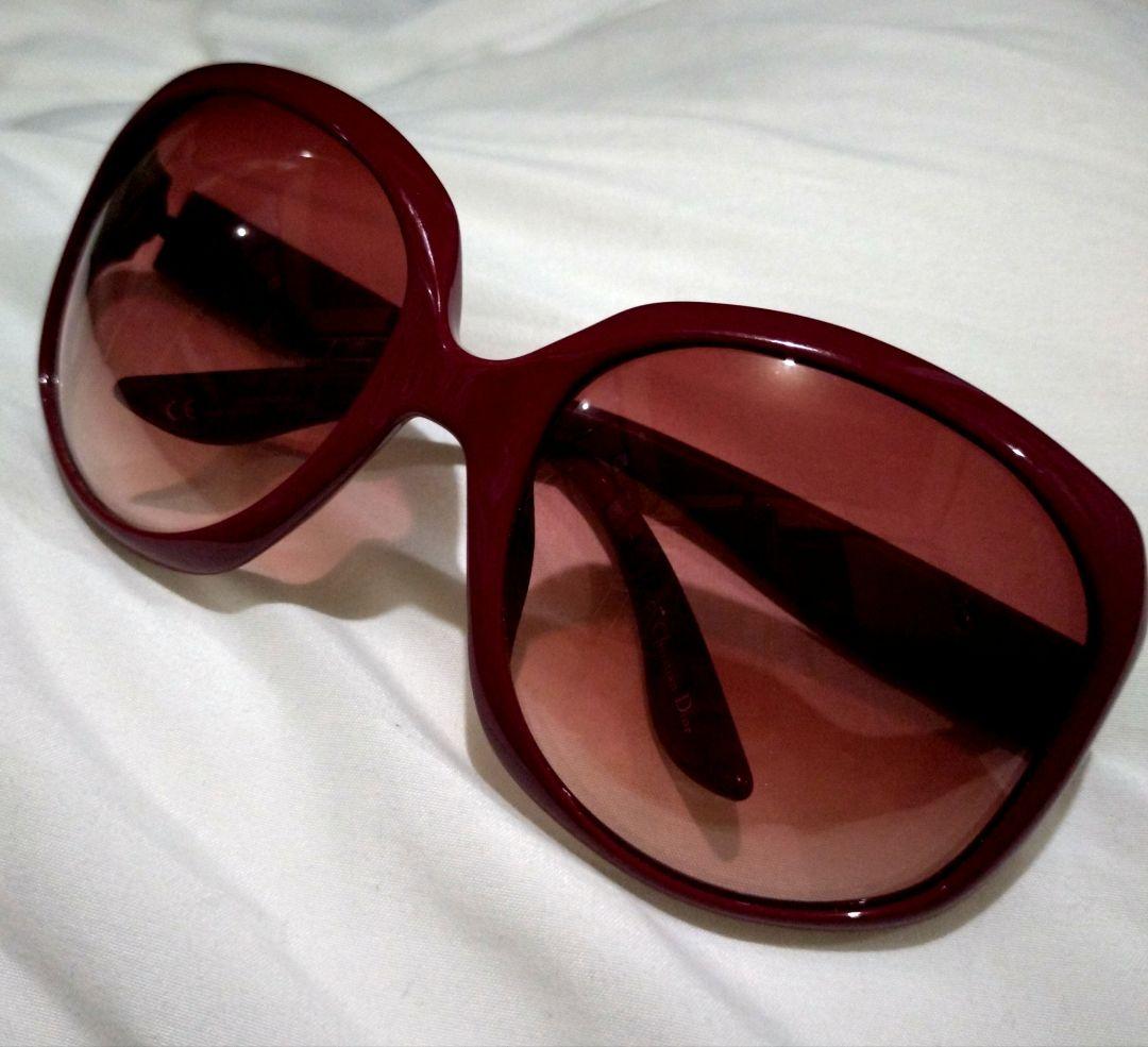 Dior サングラス　ルージュレッド