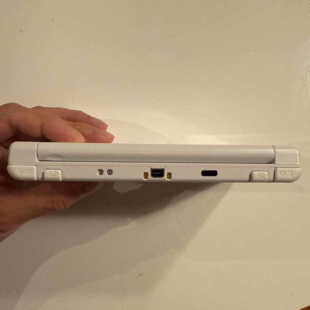 Newニンテンドー3DS LL パールホワイト 箱 充電器付き UP786_INFO