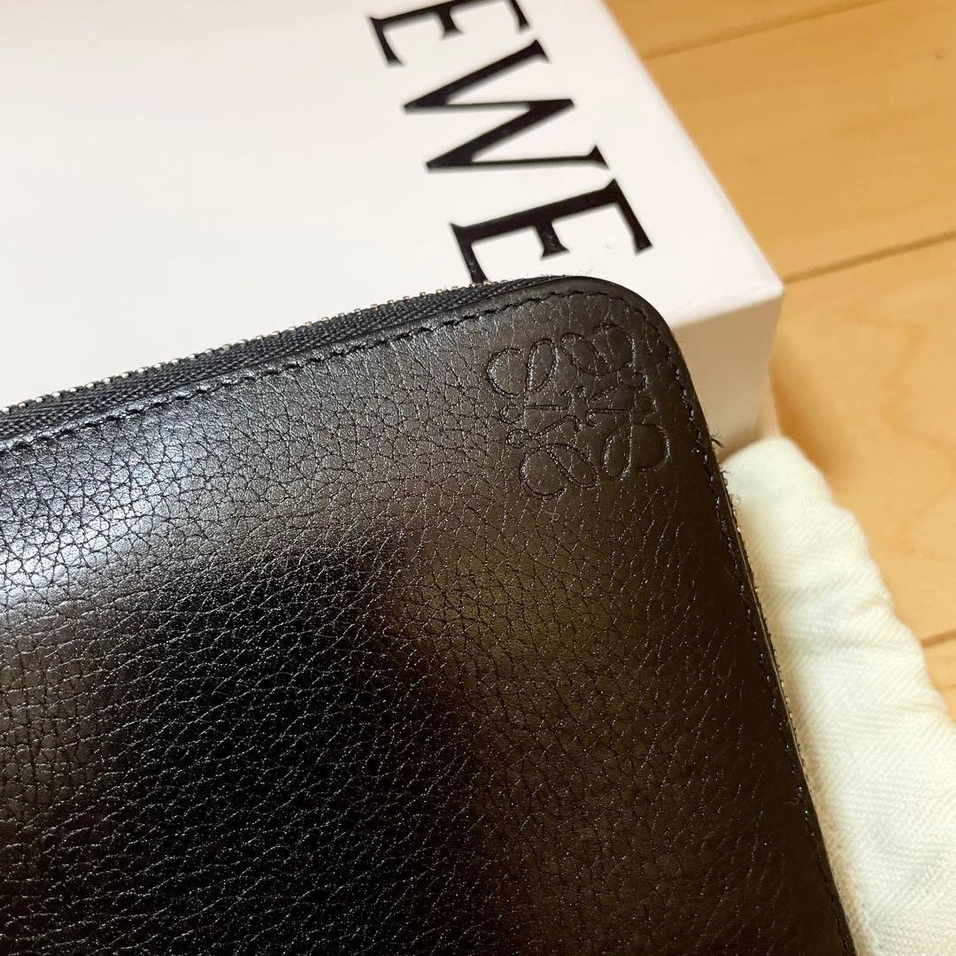 ロエベ 長財布 ラウンドファスナー