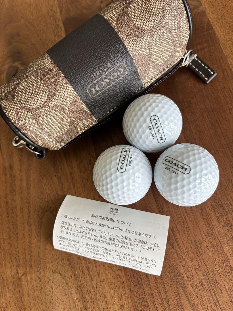 COACH ゴルフボール3個とケース