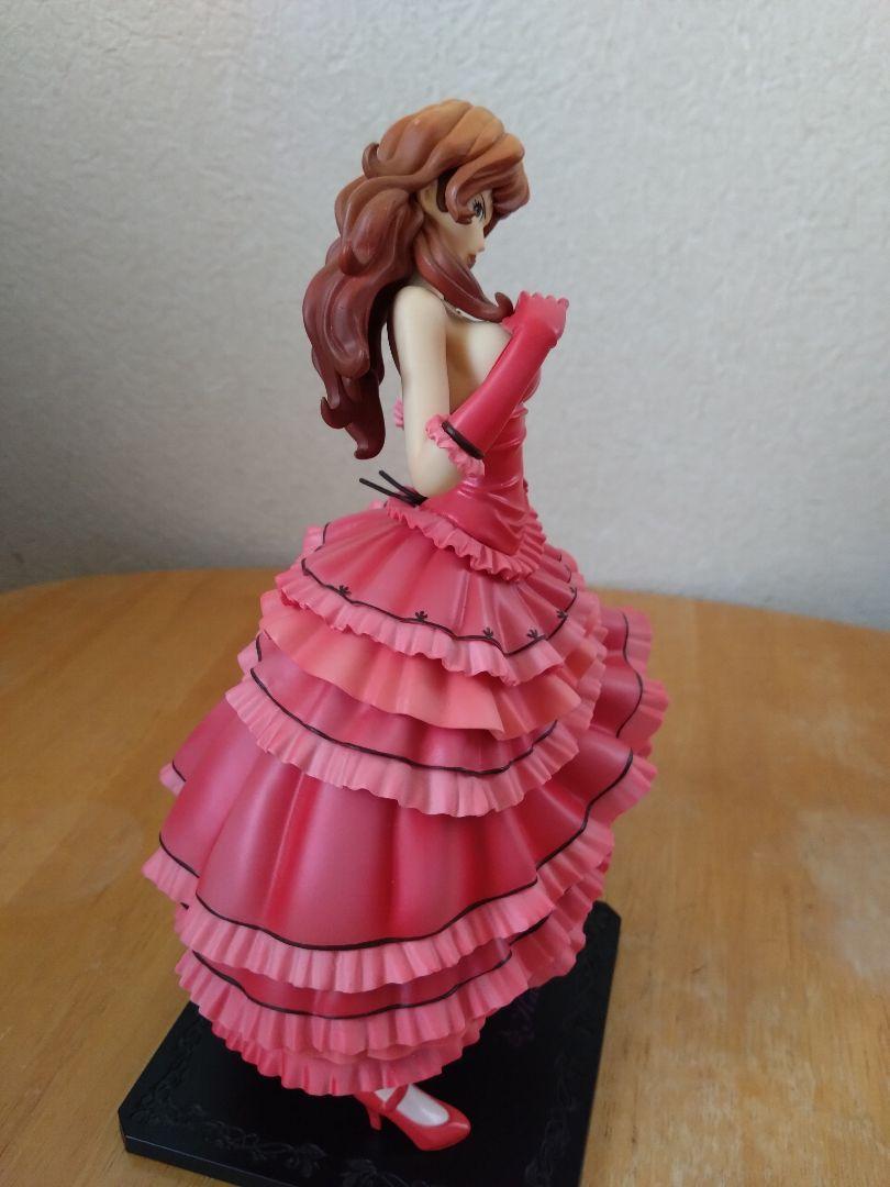 峰不二子フィギュア