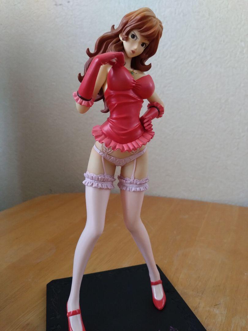 峰不二子フィギュア