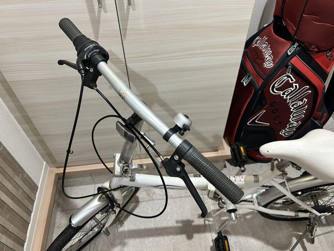 6段ギア変速付き折りたたみ自転車 ホワイト