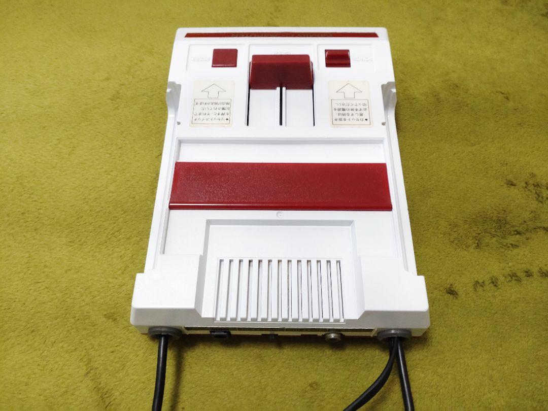 【本日限定】お値下げサービス価格♪綺麗なAVファミコン本体♪お得なオマケ付き♪