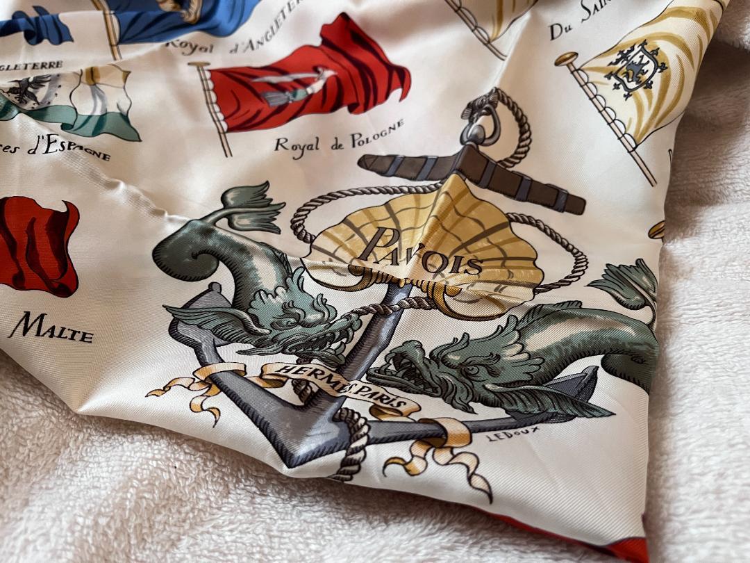 柊*様 エルメス シルクスカーフ 国旗デザイン HERMES エルメス 大判スカーフ シルク 国旗デザイン レディース