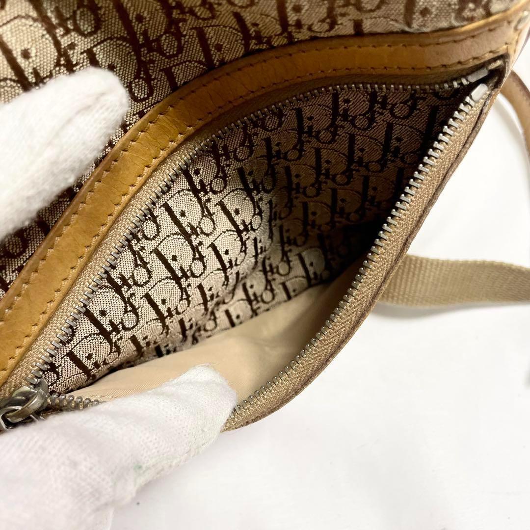 クリスチャンディオール トロッター ショルダーバッグ プレート ロゴ 金具 斜め クリスチャンディオール トロッター ショルダーバッグ プレート ロゴ 金具 斜め