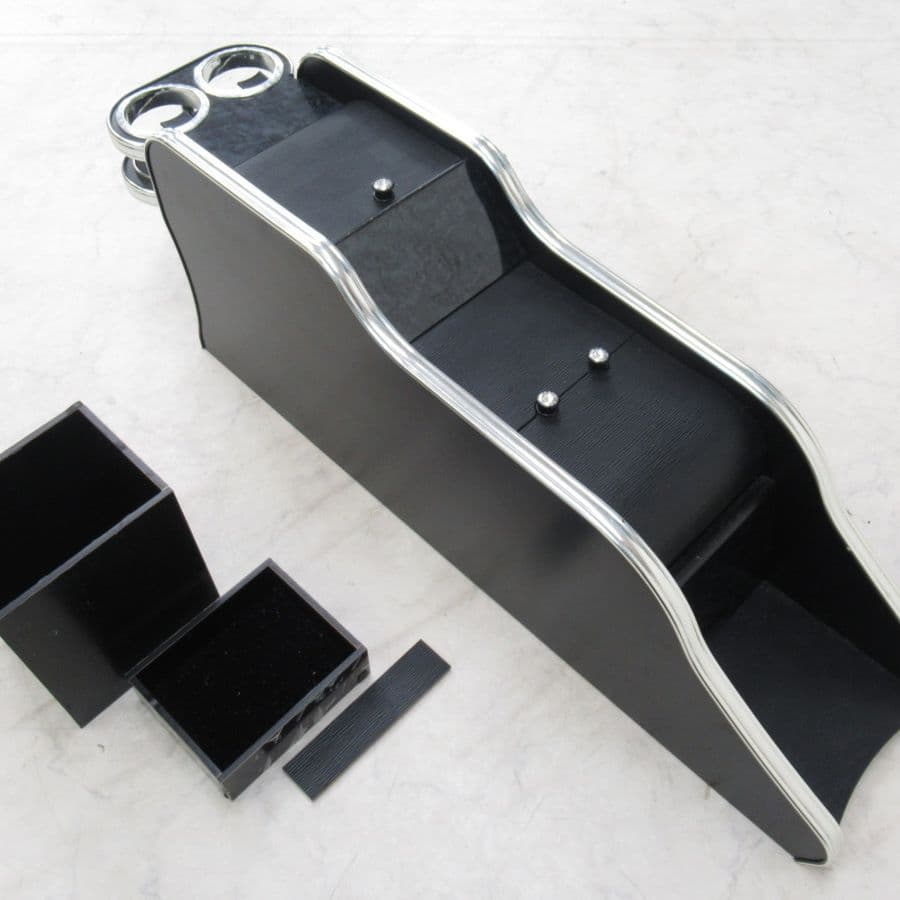 ヴォクシー70用GARSON D.A.Dラグジュアリーセンターキャビネット