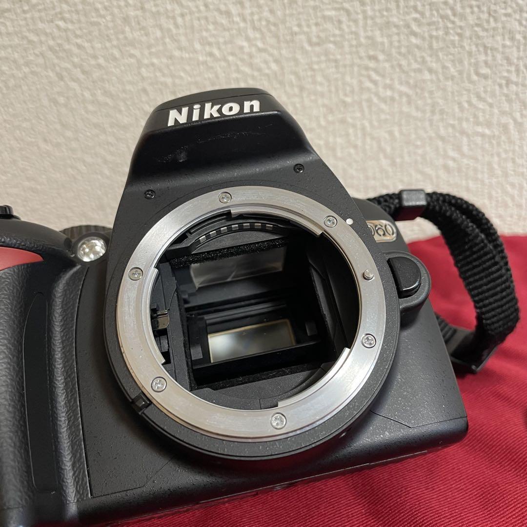 Nikon D60 デジタル一眼レフカメラ