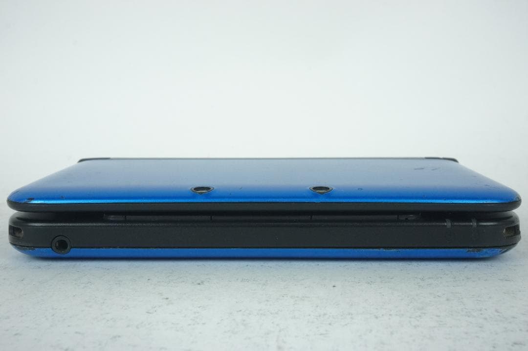 【動作品】3DSLL ブルー X ブラック 本体 ニンテンドー 3DS LL 2 【動作品】3DSLL ブルー X ブラック 本体 ニンテンドー 3DS LL 2