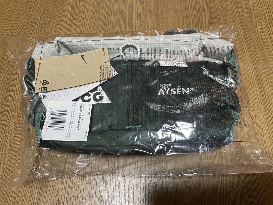NIKE ACG ウエストバック ホワイト アイセン　ファニーパック　3L