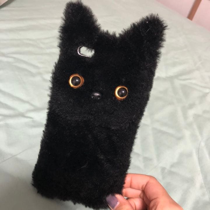 メルカリ もふもふ黒猫iphoneカバー Iphone用ケース 900 中古や未使用のフリマ