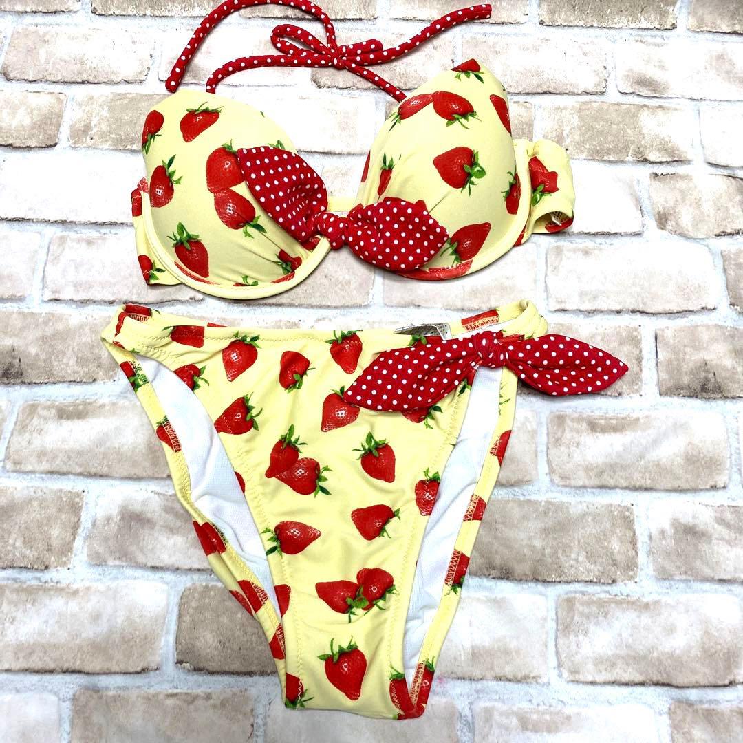 ☆新品未使用☆未着用☆イチゴ柄ビキニ☆Mサイズ☆可愛い☆ 【超特価