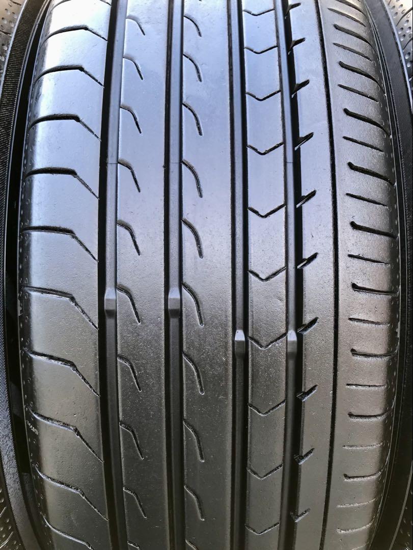 215/60 R17、YOKOHAMA BluEarth RV-03、2023年