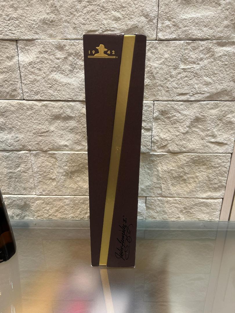 DonJulio ドンフリオ 1942 TEQUILA テキーラ 未開栓