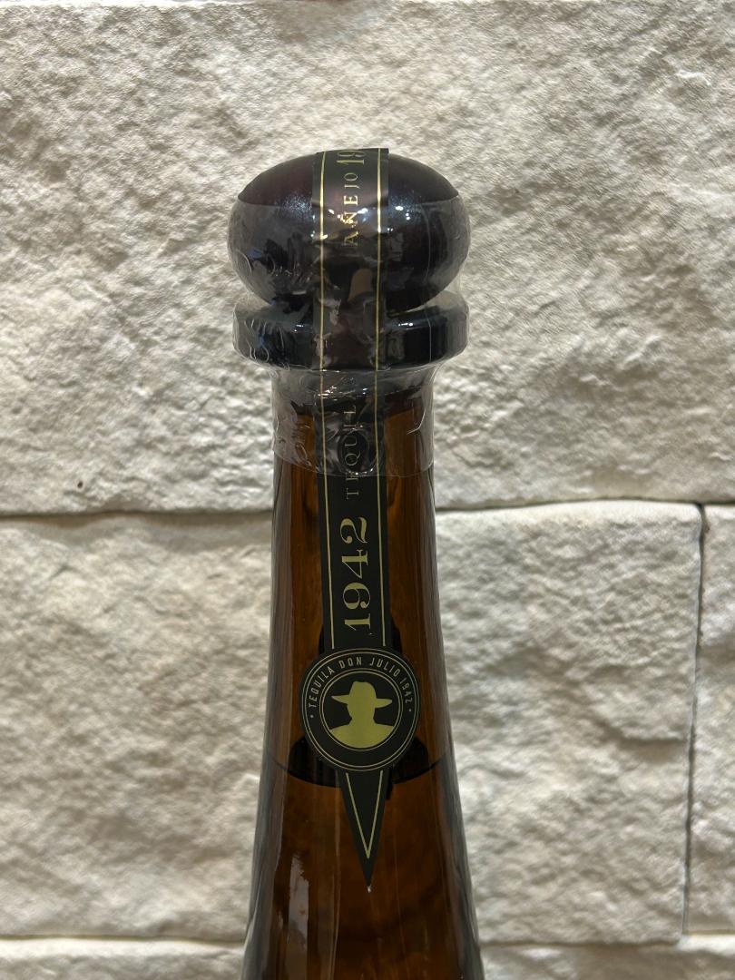 DonJulio ドンフリオ 1942 TEQUILA テキーラ 未開栓