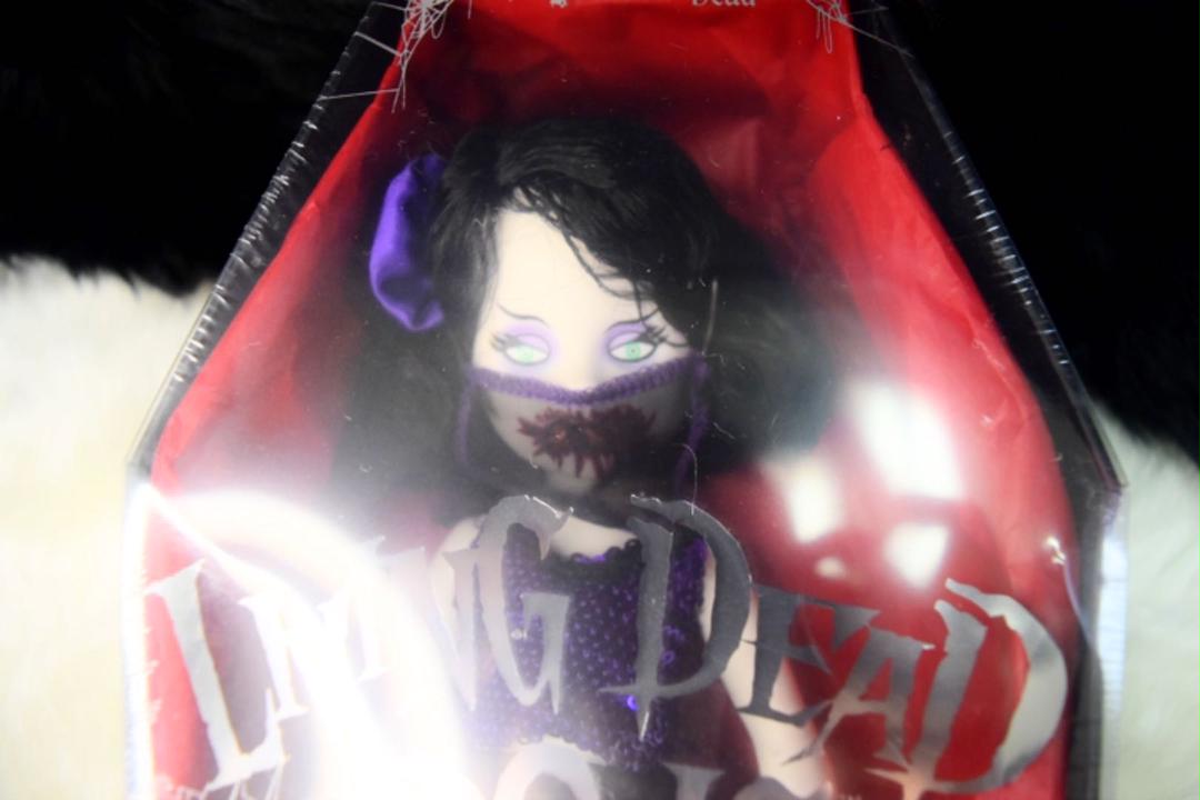 SF・ファンタジー・ホラー living dead dolls ella von terra