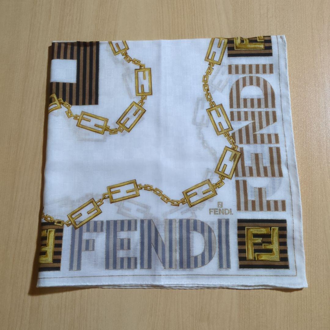 FENDIハンカチ