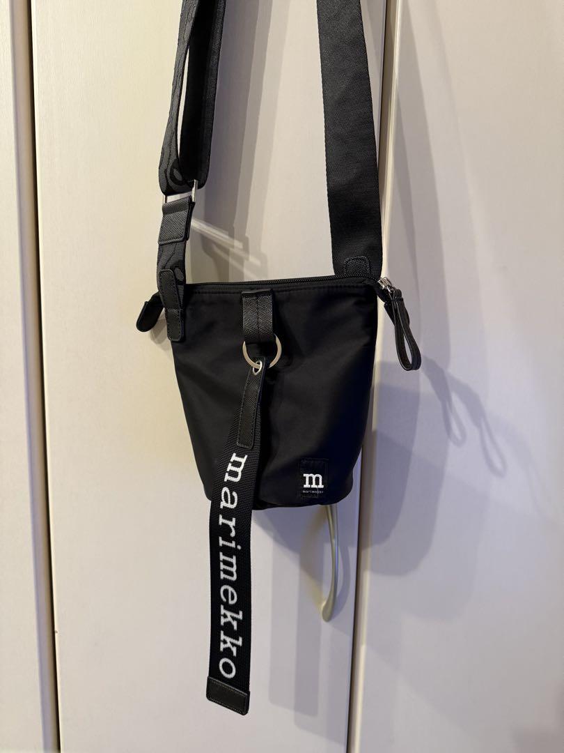 marimekko 斜めがけ　ミニ　ショルダーバッグ　美品 BLACK 黒