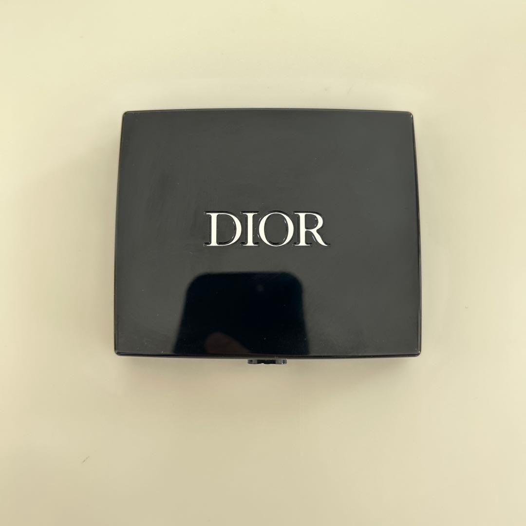 一度のみの使用！DIOR サンククルールアイシャドウ743 ROSE TULLE