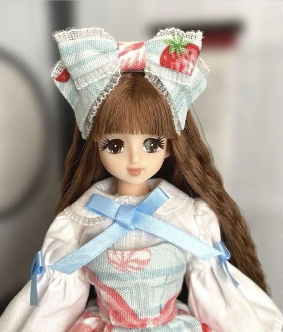ラブジェニー　ブラウンロングソバージュ　お人形教室　リカちゃんキャッスル
