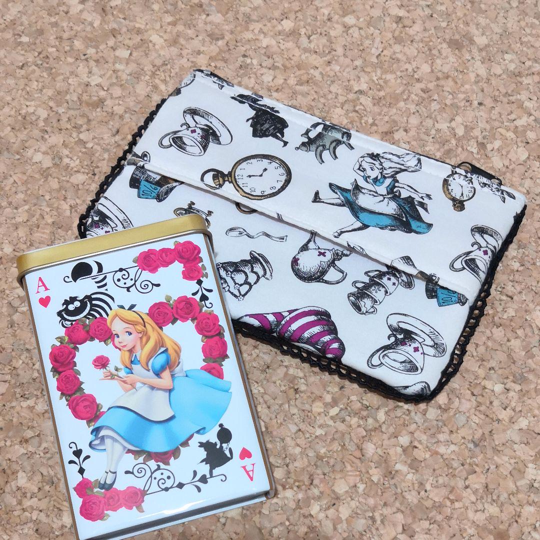 メルカリ アリス 缶 ティッシュケース ポーチ キャラクターグッズ 800 中古や未使用のフリマ