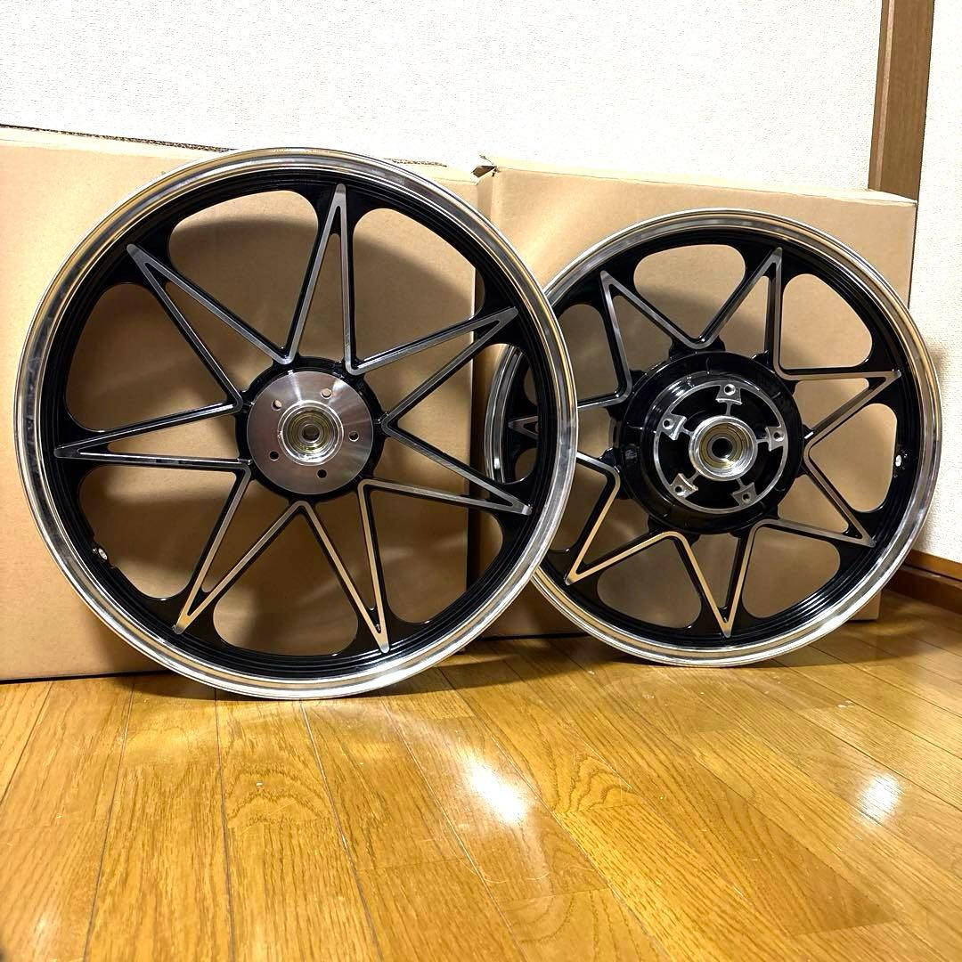 CB750F キャストホイール 黒 前後セット RC04 セブン♥に近い