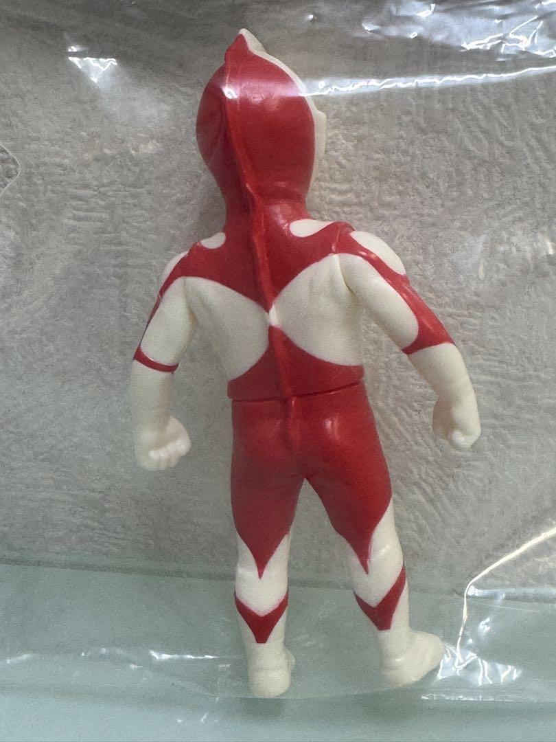 ウルトラマン 白蓄光 MAX TOY マックストイ ミニソフビ怪獣倉庫 ウルトラマン 白蓄光 MAX TOY マックストイ ミニソフビ怪獣倉庫